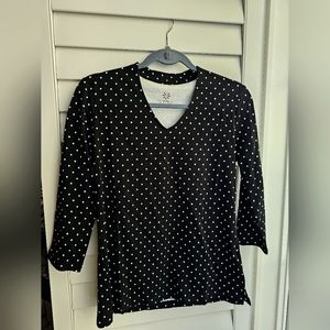 Isaac Mizrahi V-Neck Tee- Medium